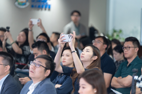 Held at HKU iCube at Central, the Forum brought together a diverse audience of academic experts, industry leaders, alumni and students.
